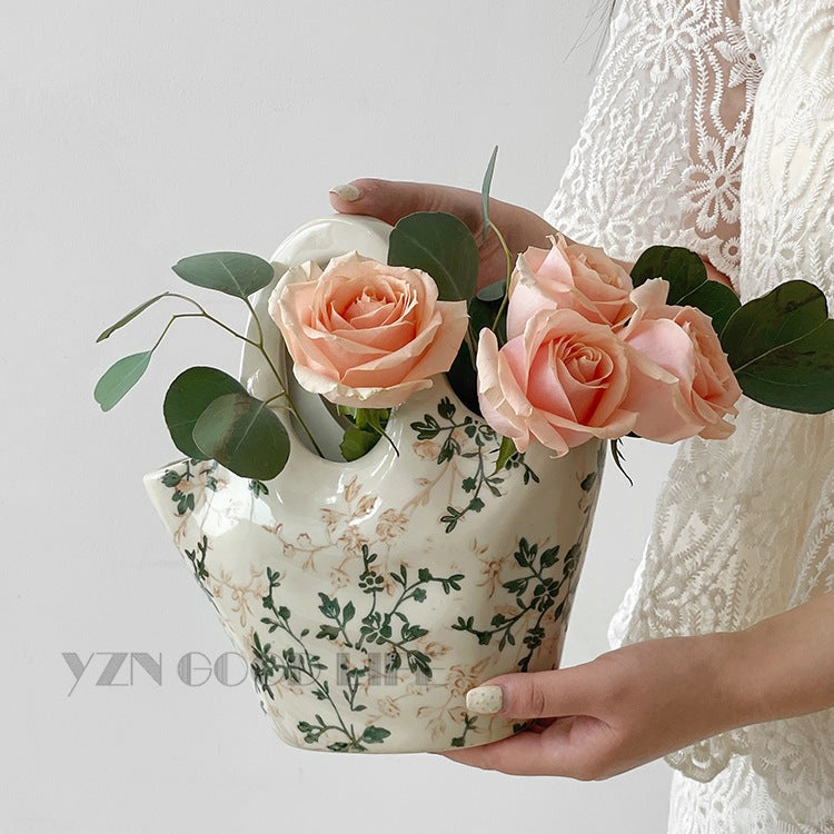 Pastoral tarzda çanta