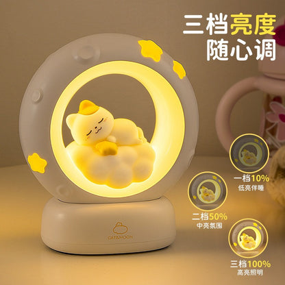 Yavru kedi gece lambası